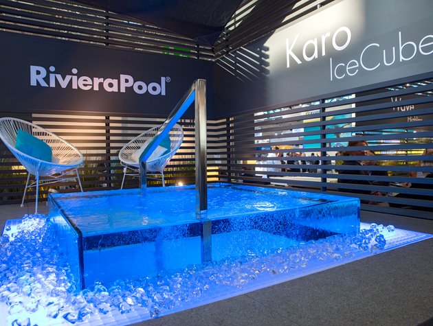 Riviera pool
